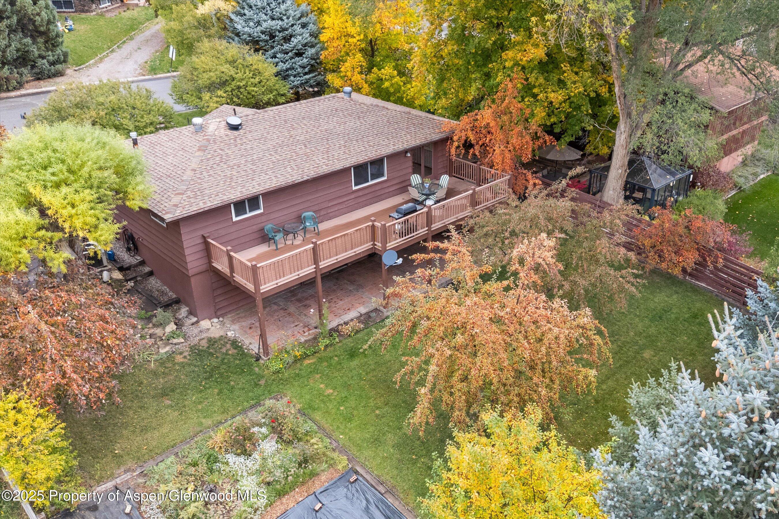 30 Mountain Shadows Drive