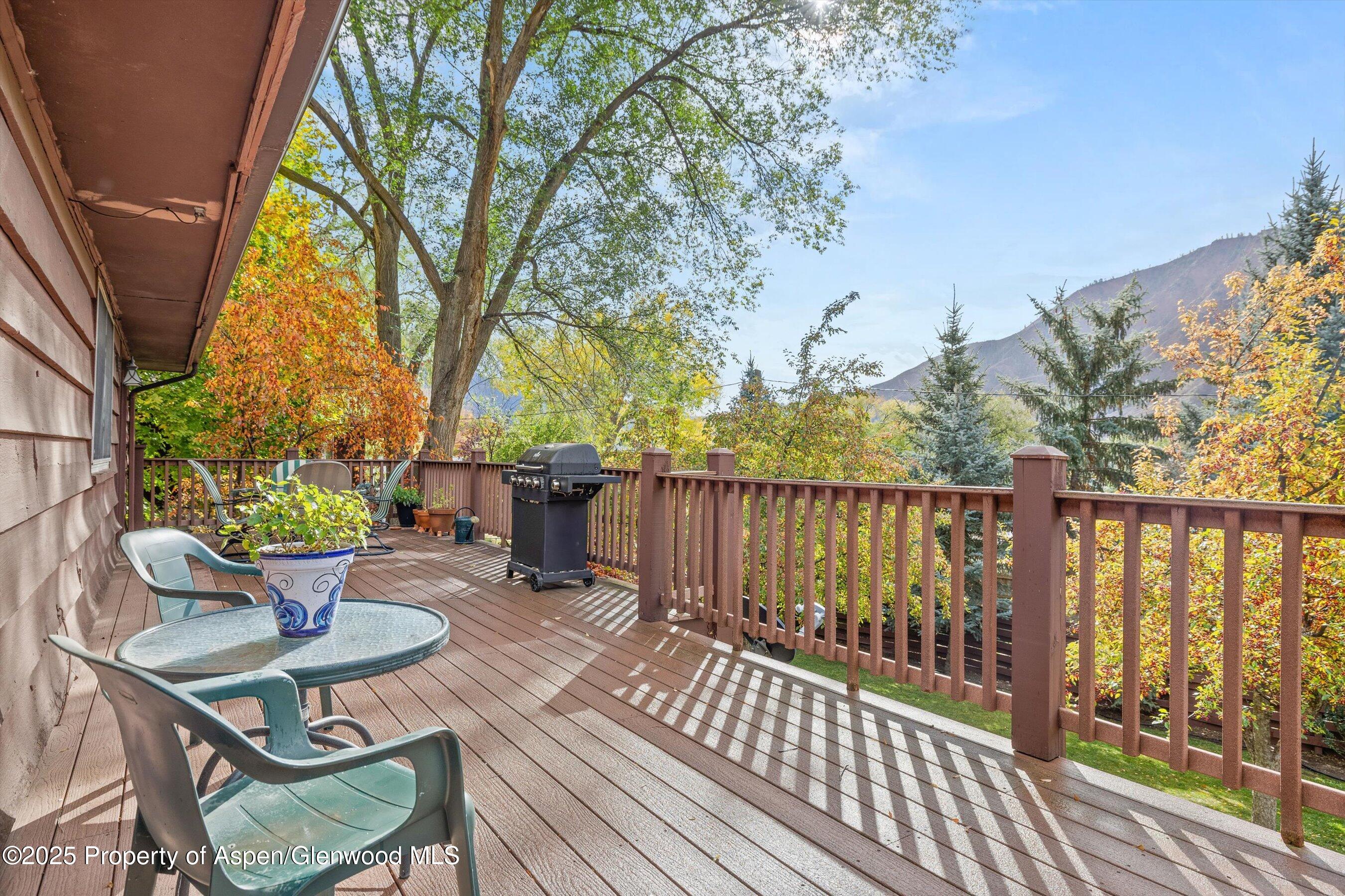 30 Mountain Shadows Drive