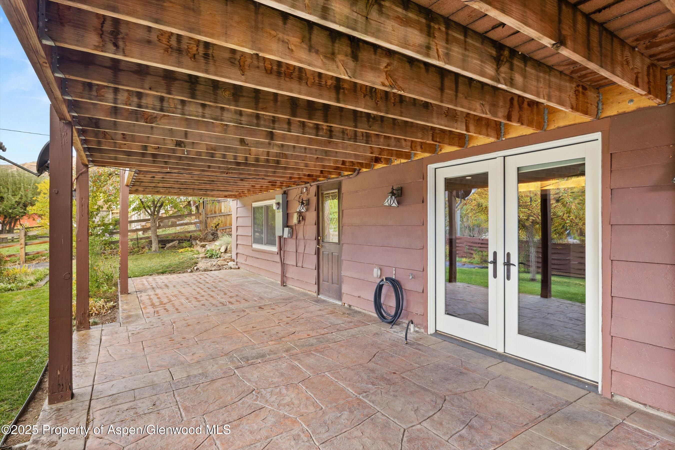 30 Mountain Shadows Drive