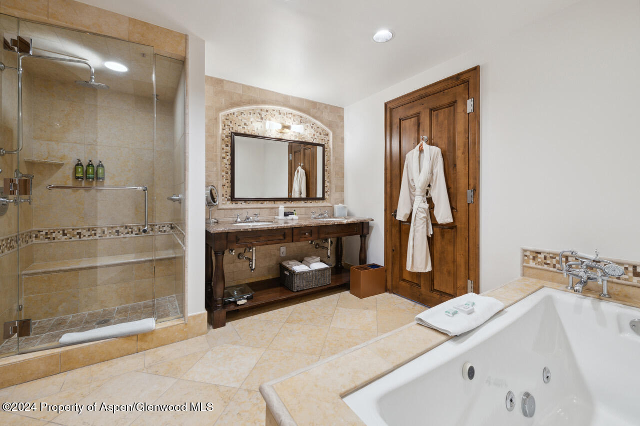 415 E Dean St., Unit 16, Week 9