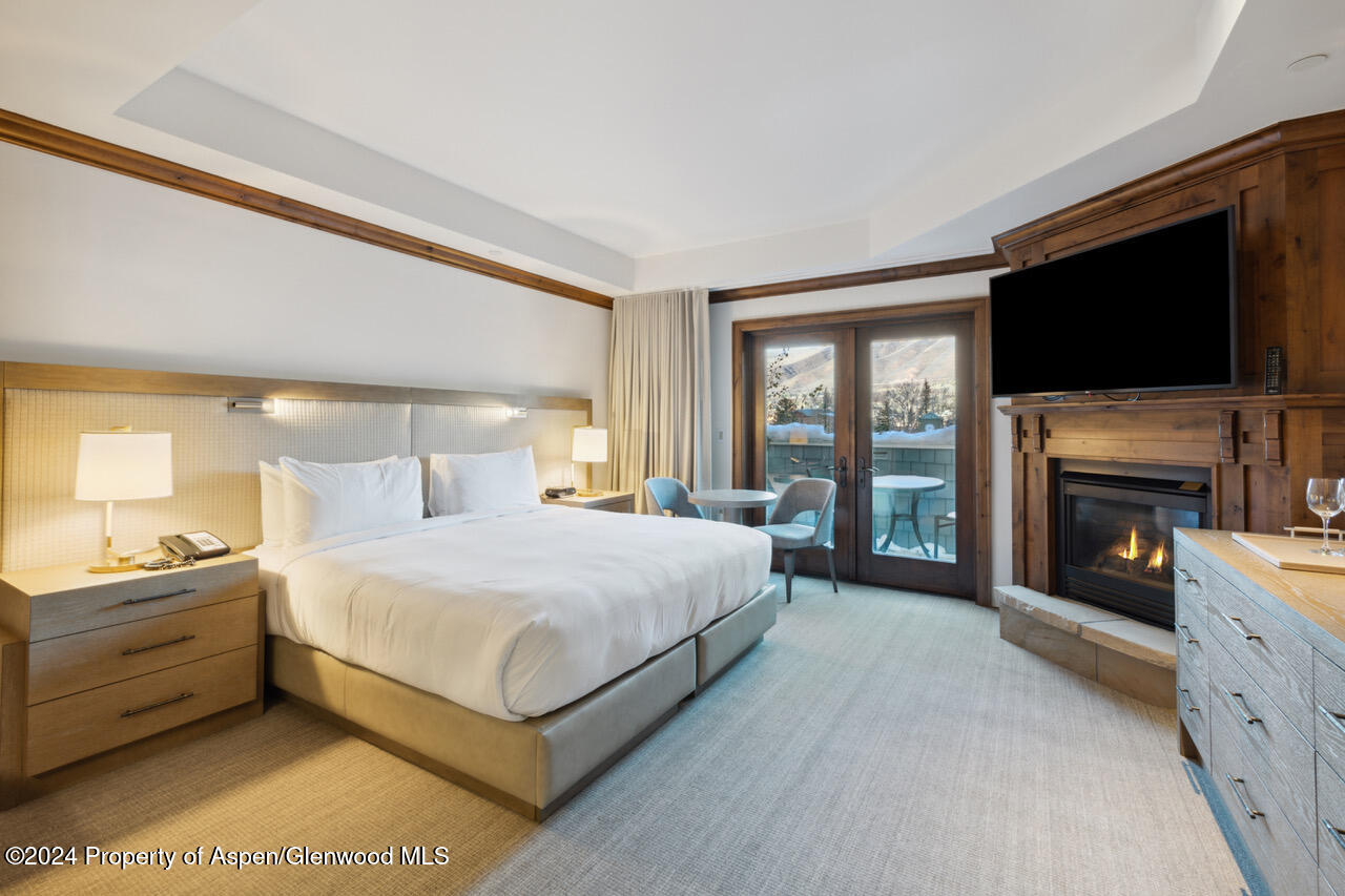 415 E Dean St., Unit 16, Week 9