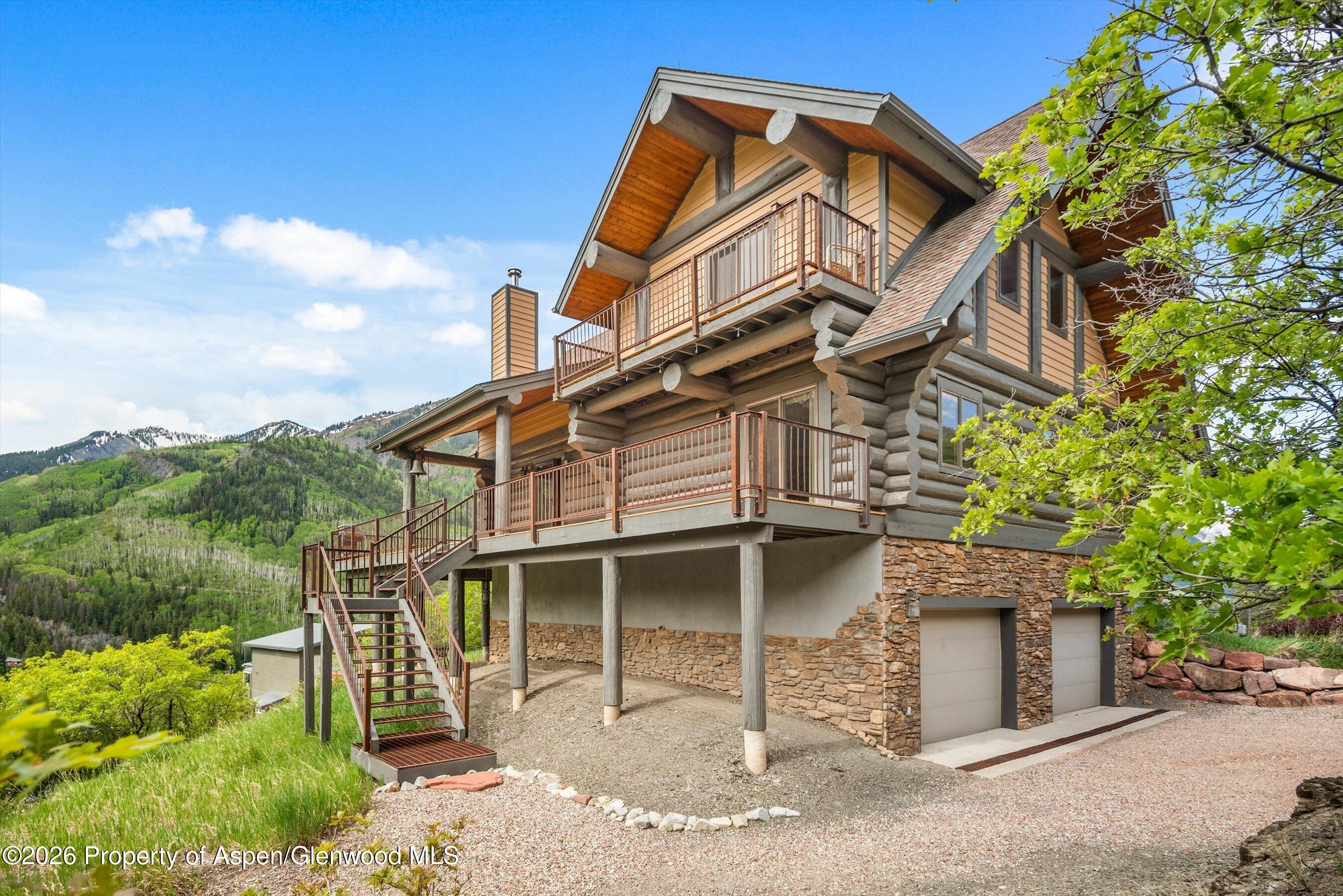 455 Rainbow Drive