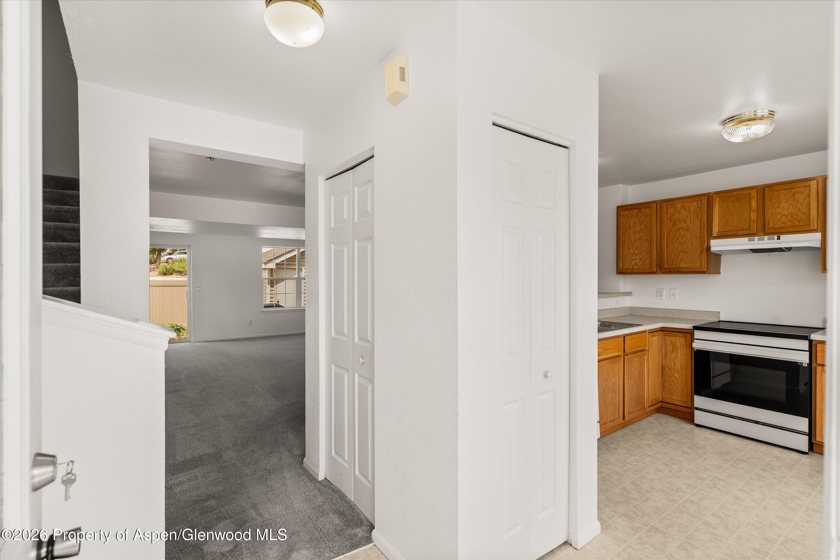 954 W 24th Street
