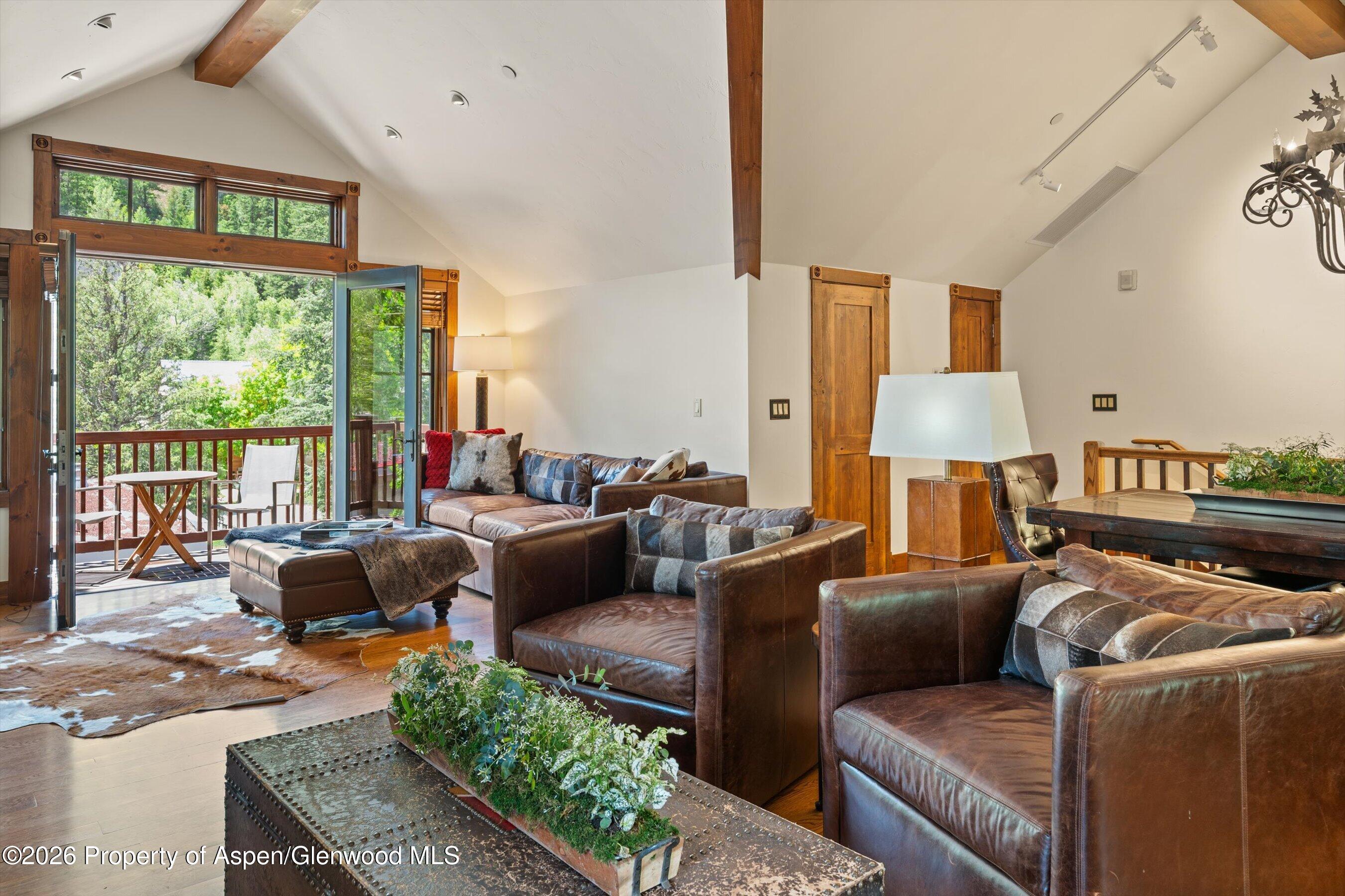503 W Main Street B202