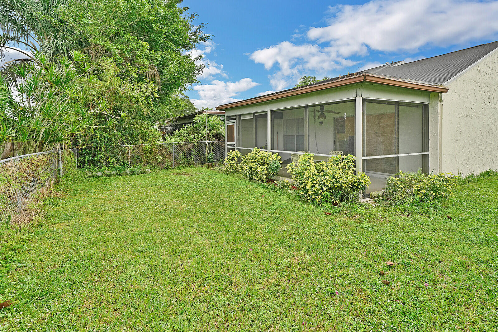 113 Pinewood Court