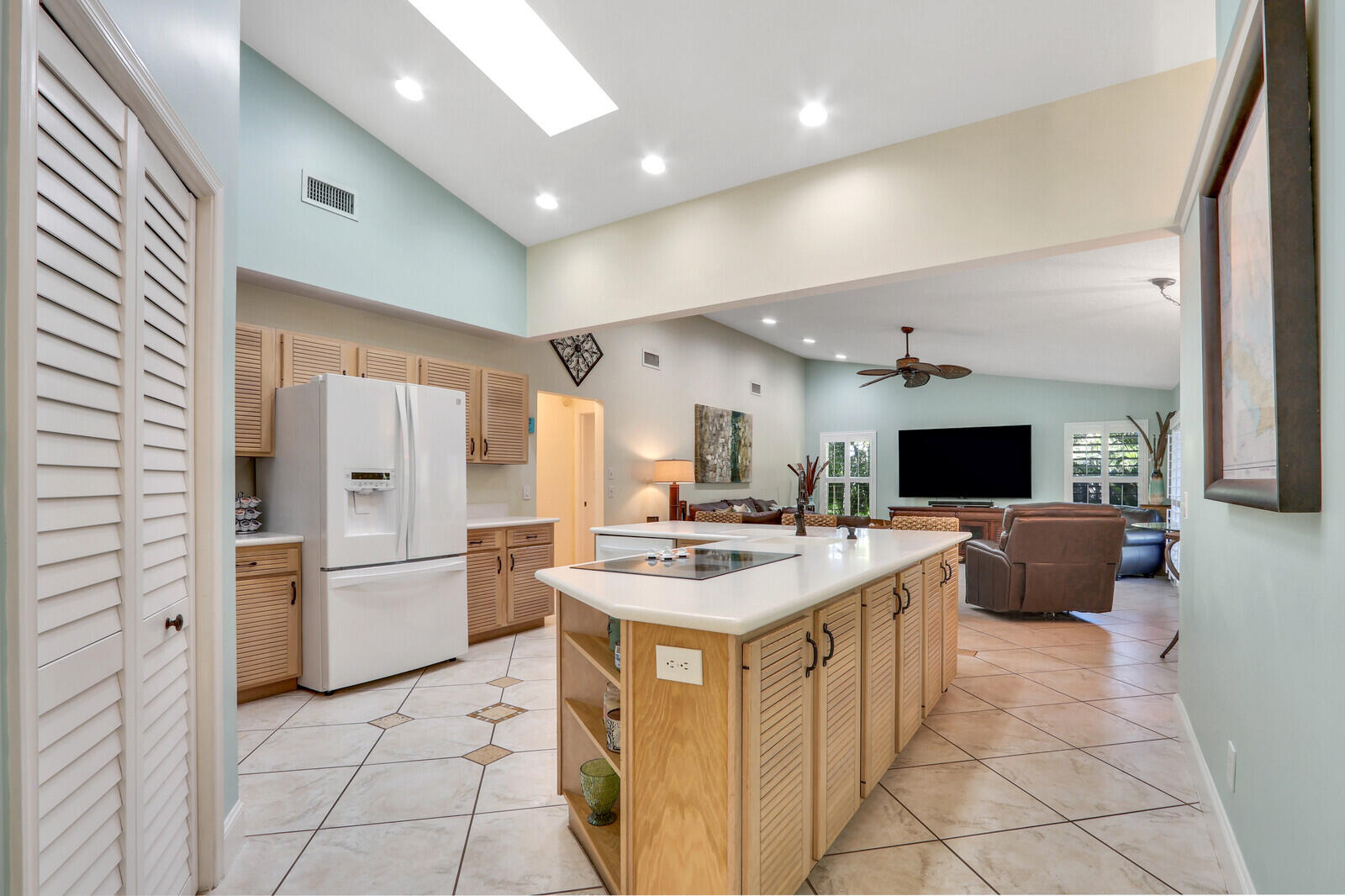 2545 Bordeaux Court