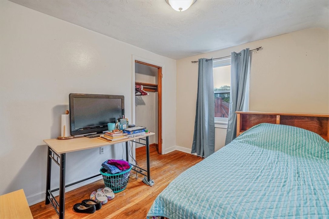 4018 Meadowbrook Blvd