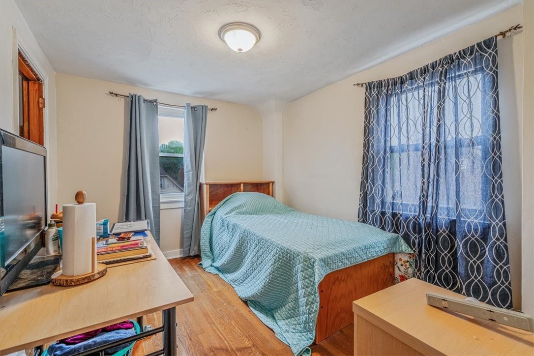 4018 Meadowbrook Blvd