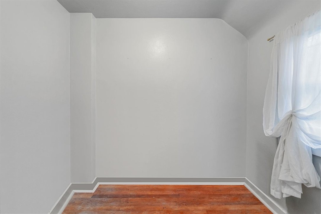 4018 Meadowbrook Blvd