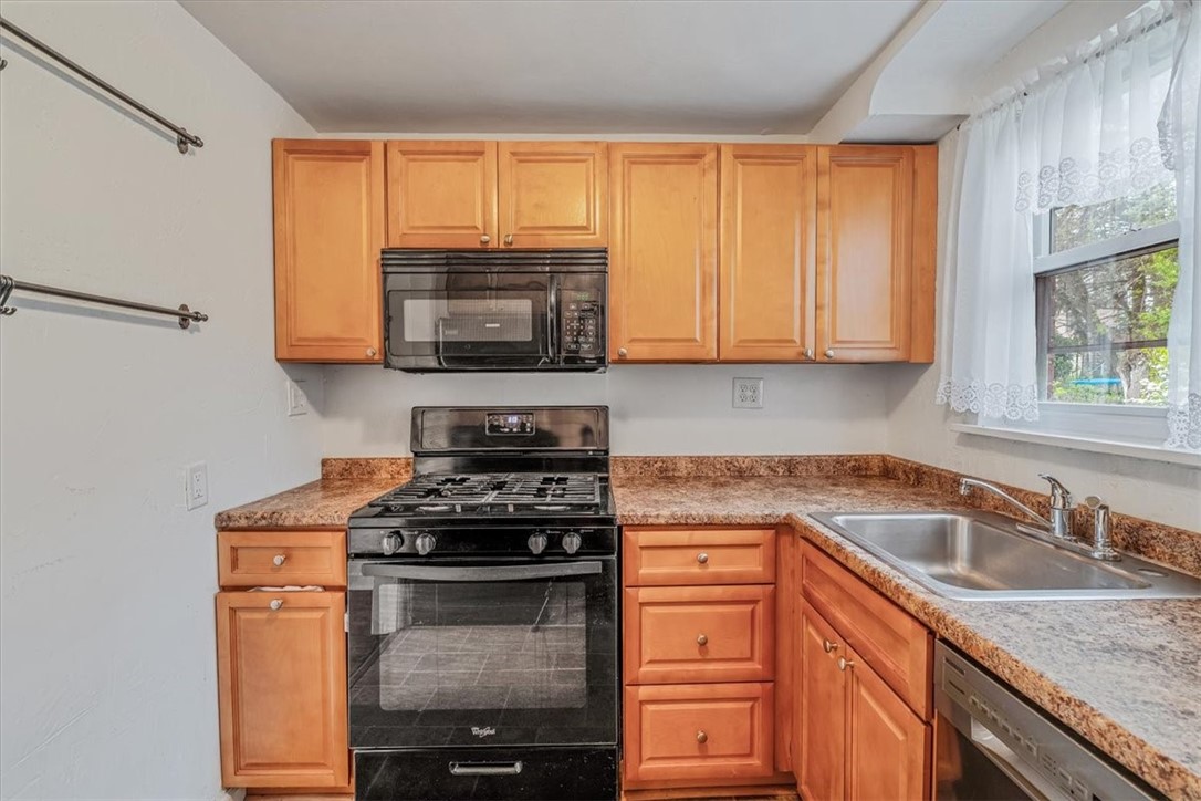 4018 Meadowbrook Blvd