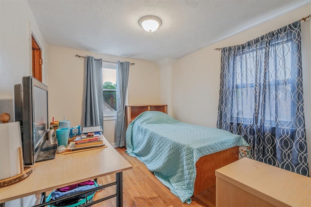 4018 Meadowbrook Blvd