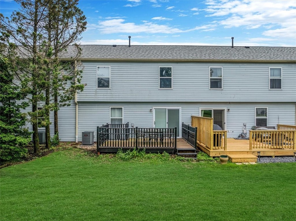 1443 Lexington Dr