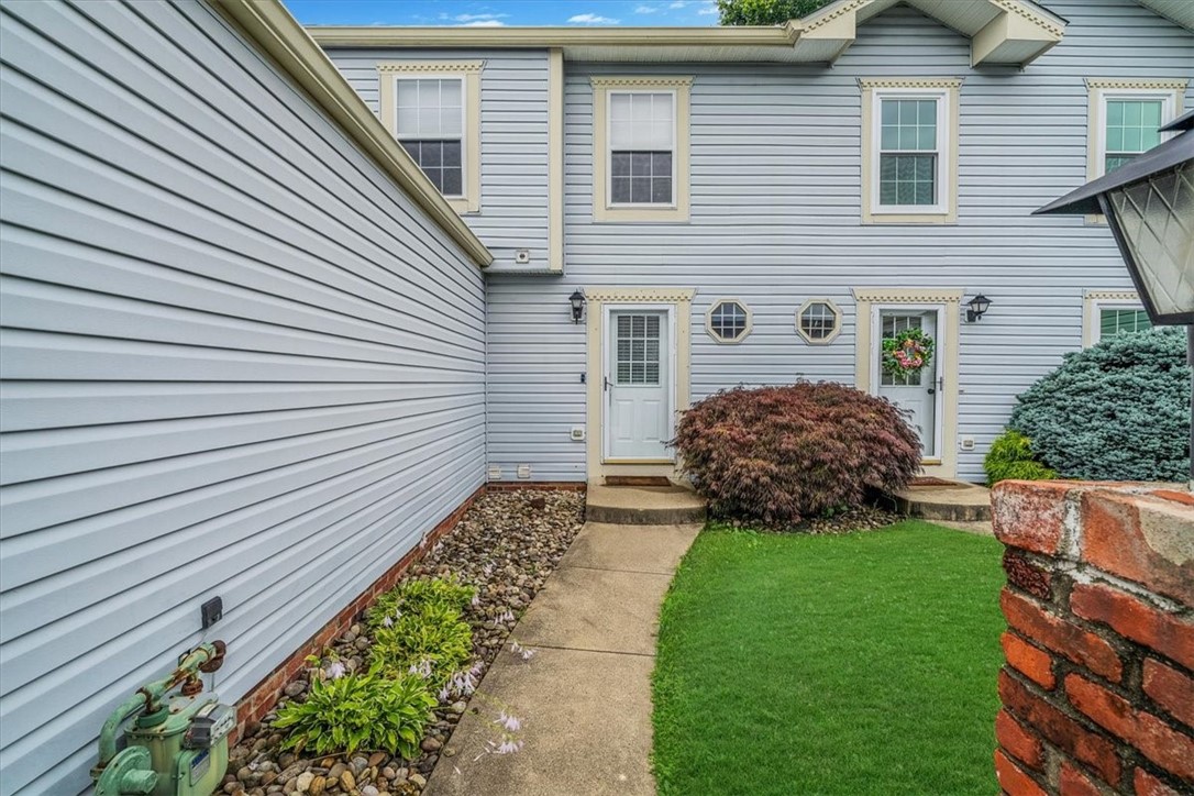 1443 Lexington Dr