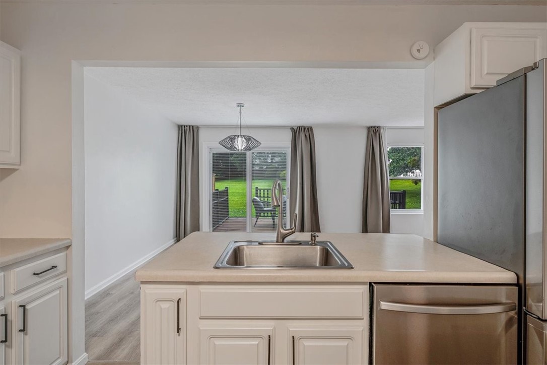 1443 Lexington Dr