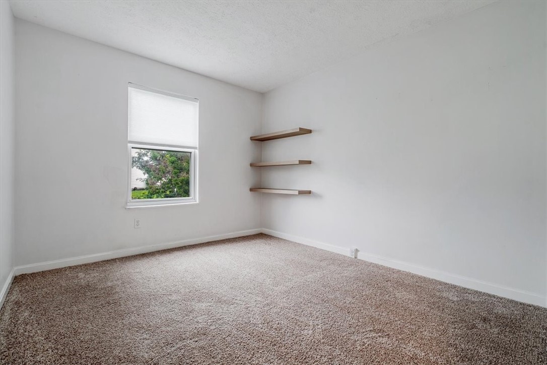 1443 Lexington Dr