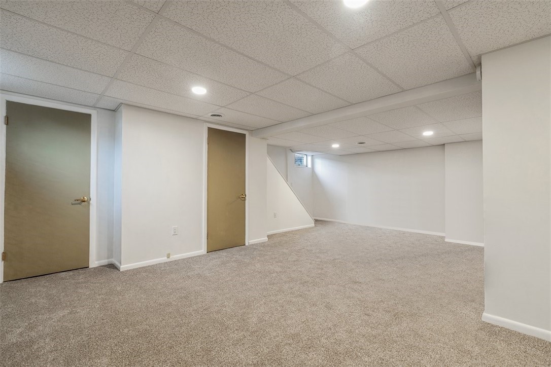 2035 Spring Hill Rd