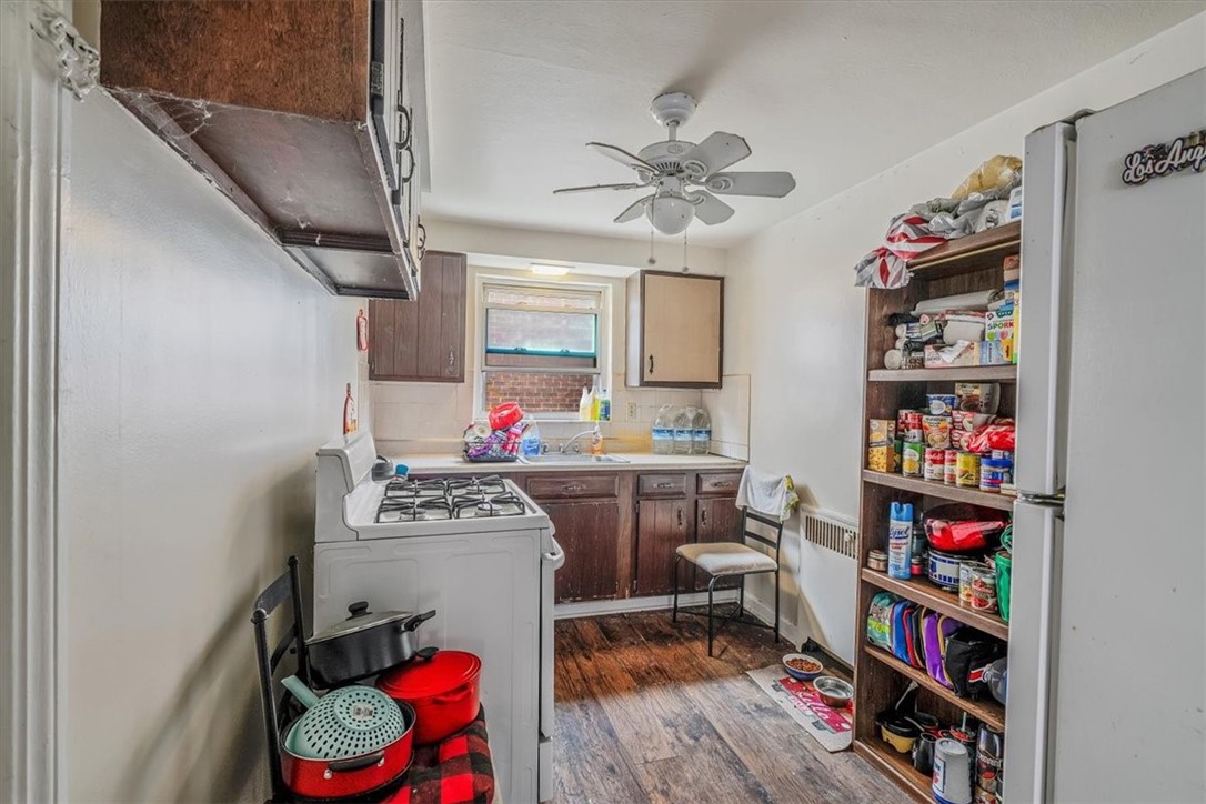 3753 Brownsville Rd