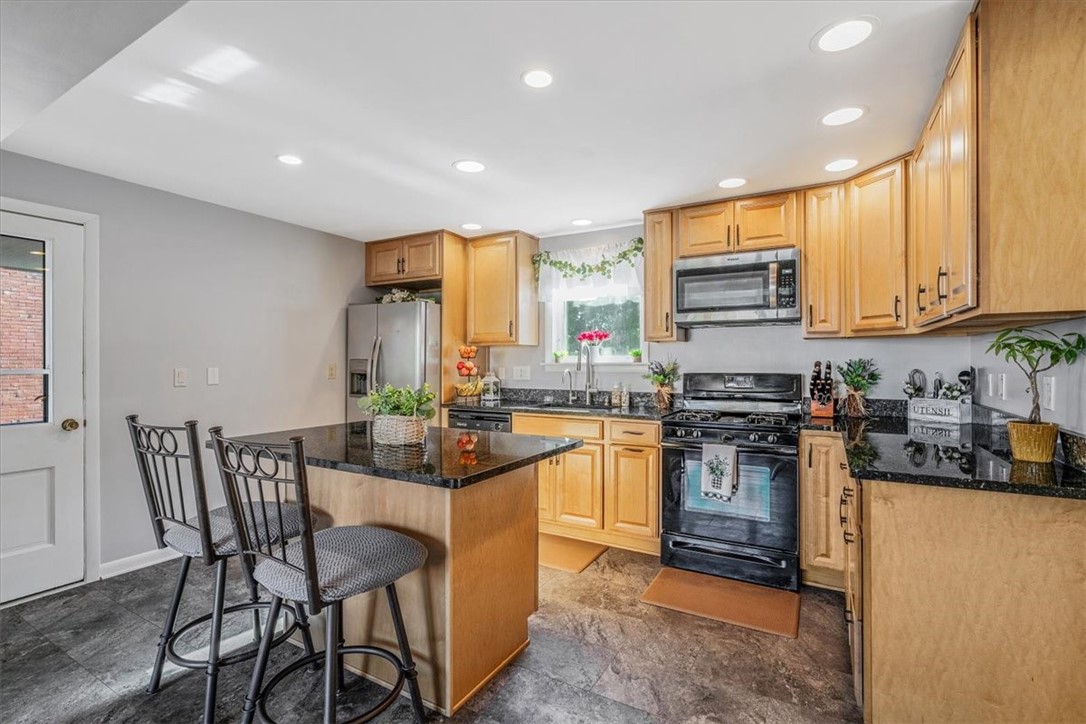 5114 Frich Dr