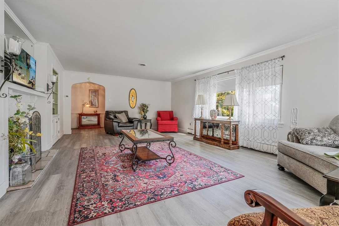 1236 Abbott Dr
