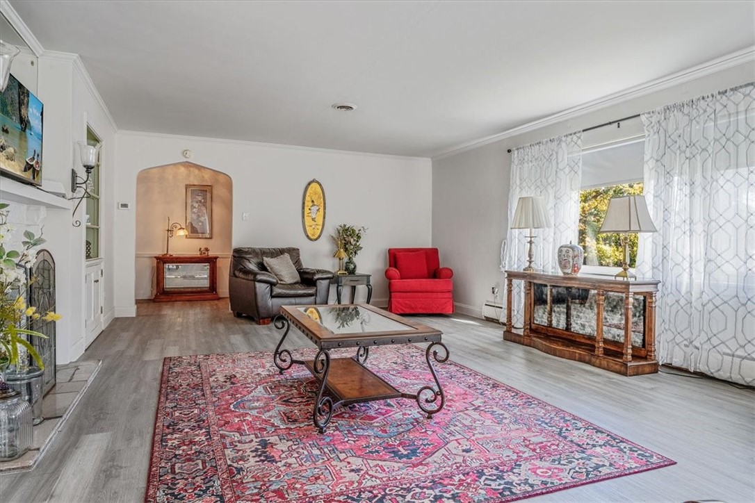 1236 Abbott Dr