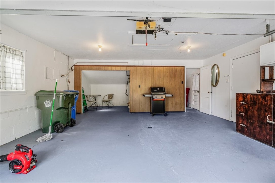 1236 Abbott Dr