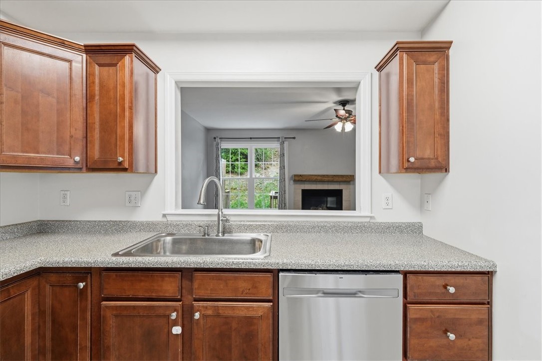 10534 Cherry Grove Ct