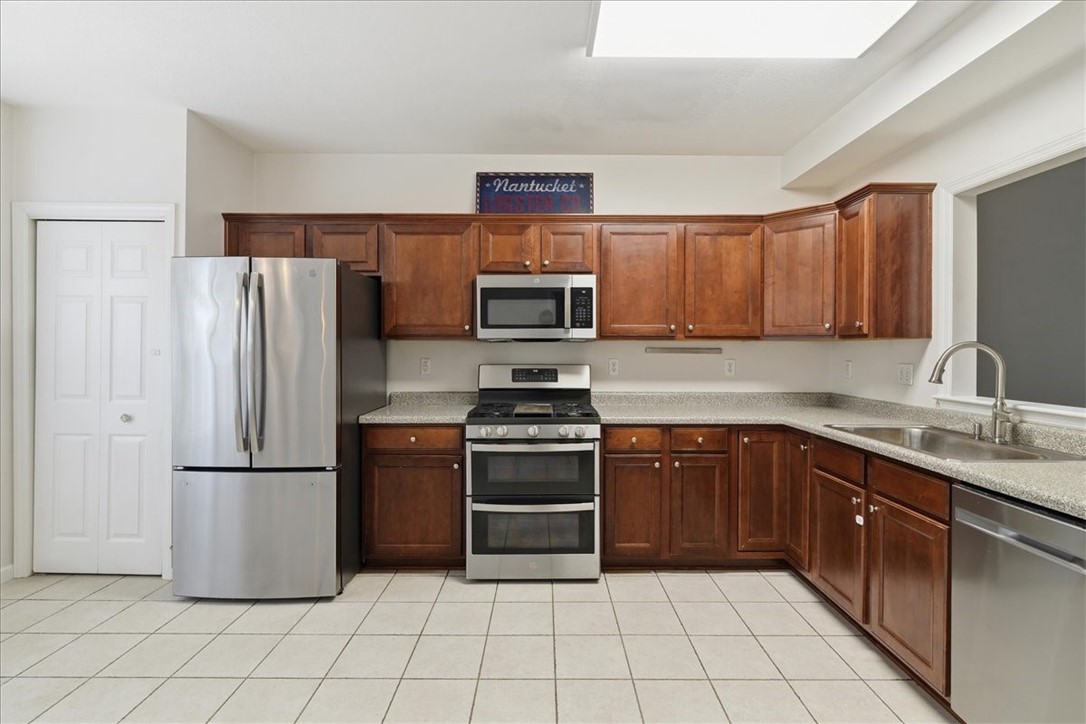 10534 Cherry Grove Ct