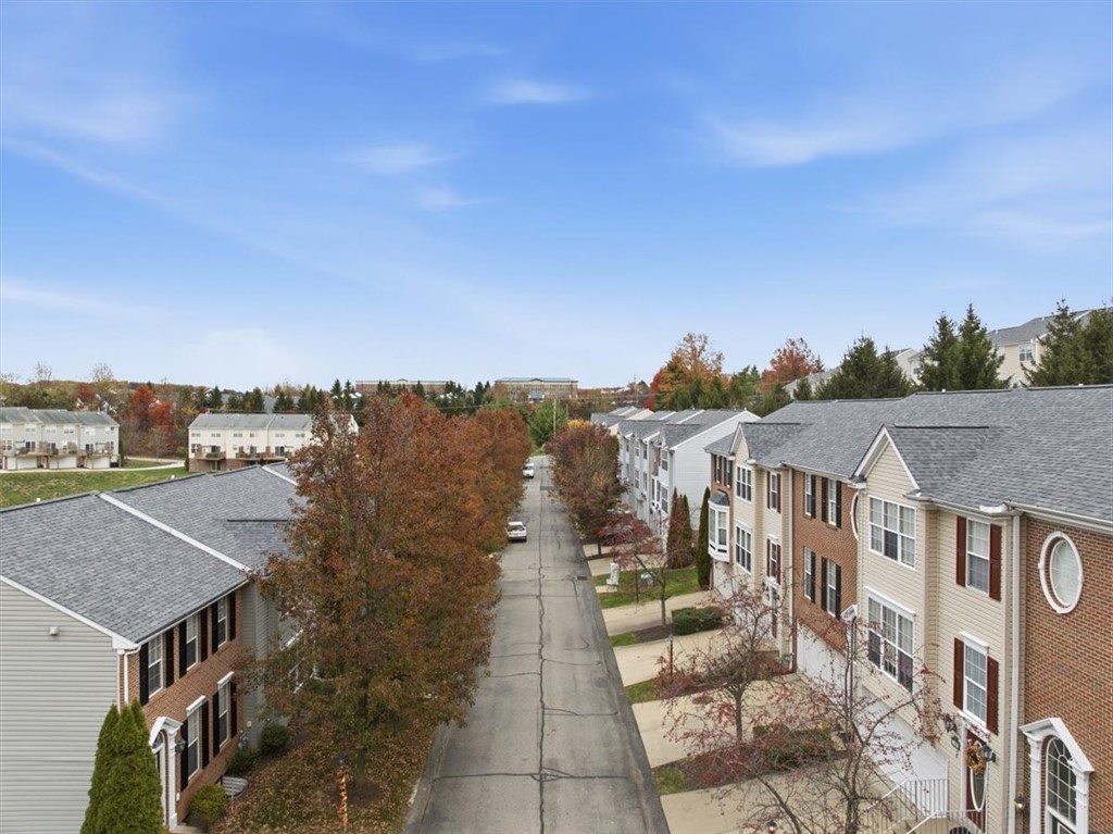 10534 Cherry Grove Ct