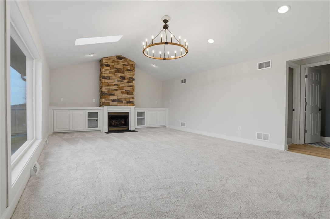223 Vaneal Rd