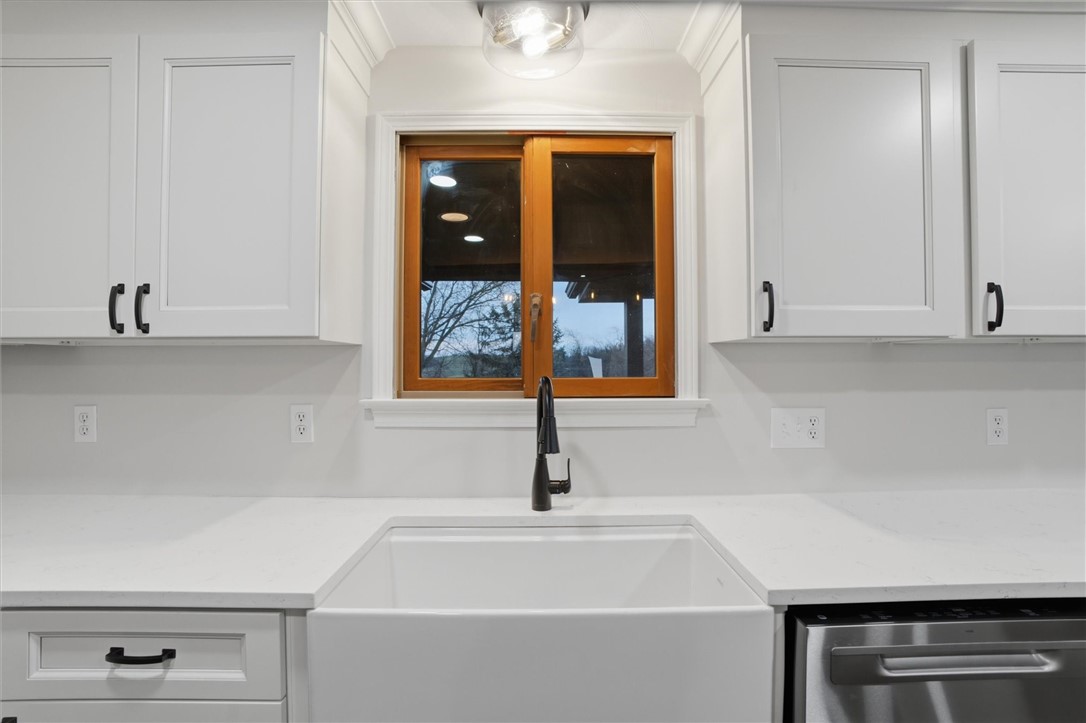 223 Vaneal Rd