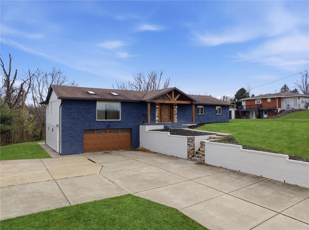 223 Vaneal Rd