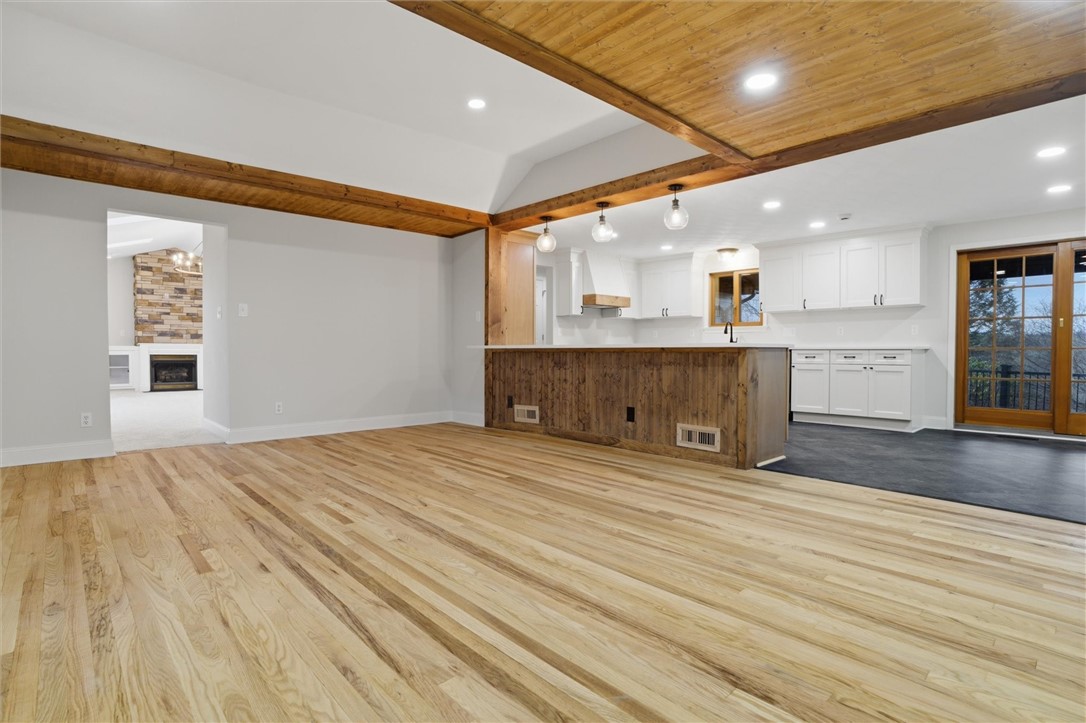 223 Vaneal Rd