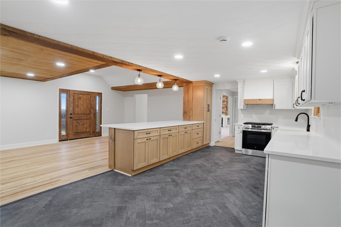 223 Vaneal Rd
