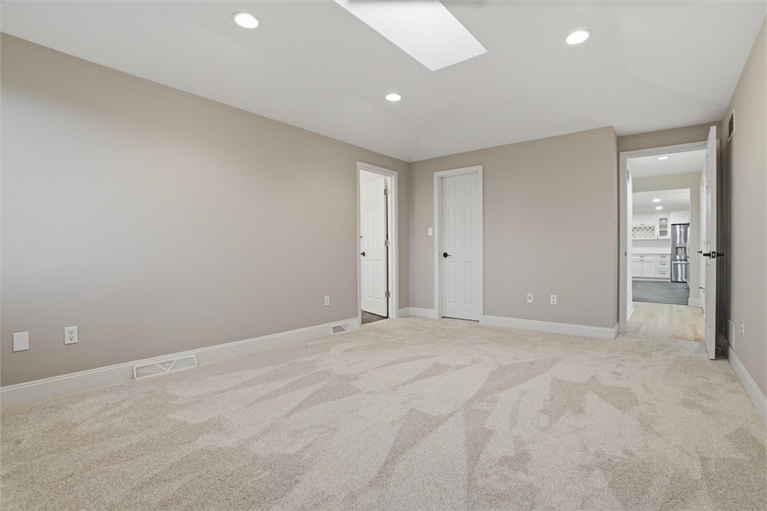 223 Vaneal Rd