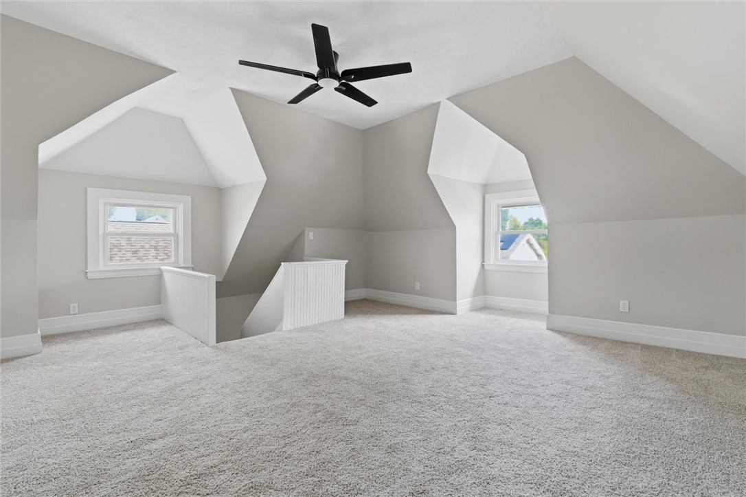 389 Ambard Ave