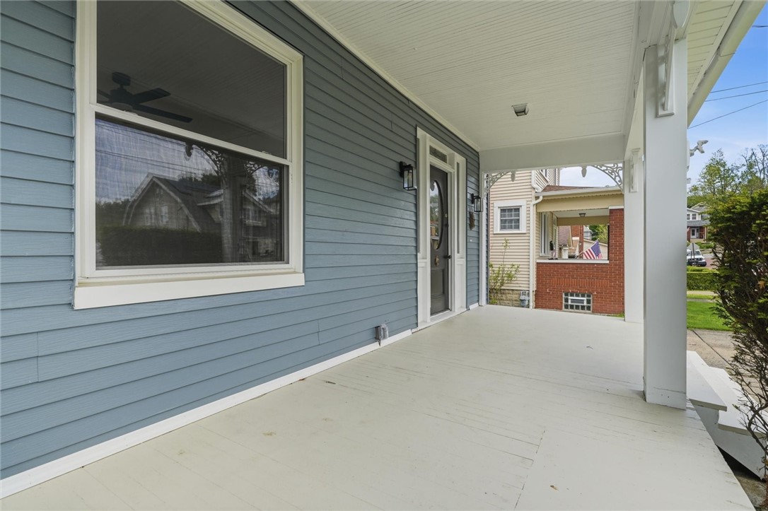389 Ambard Ave