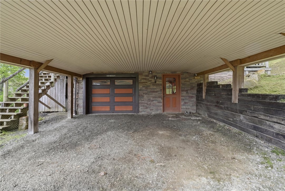 527 Little Creek Rd