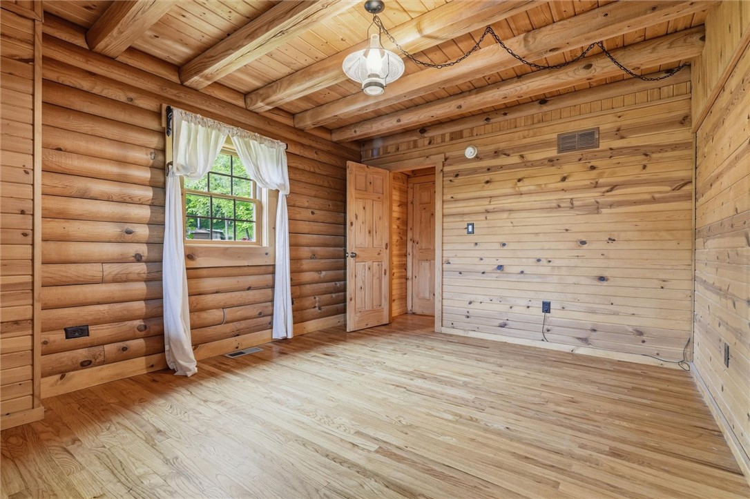 527 Little Creek Rd