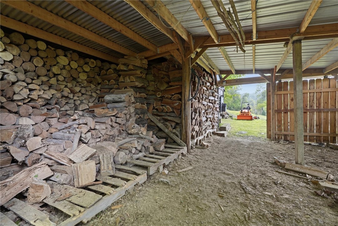 527 Little Creek Rd