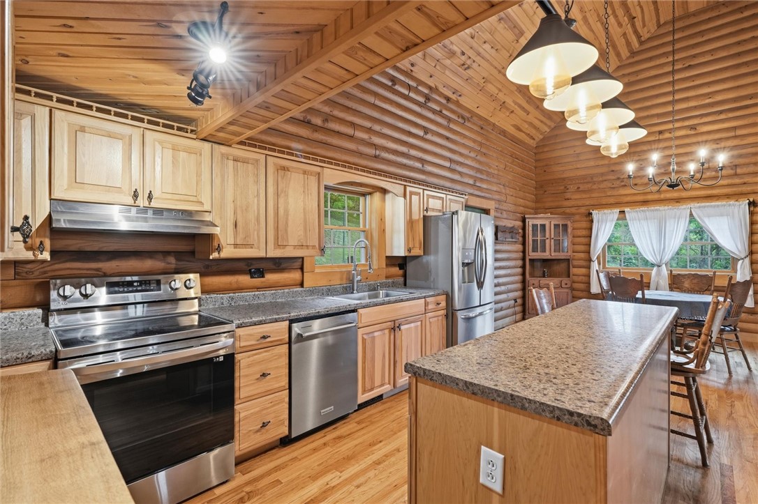 527 Little Creek Rd