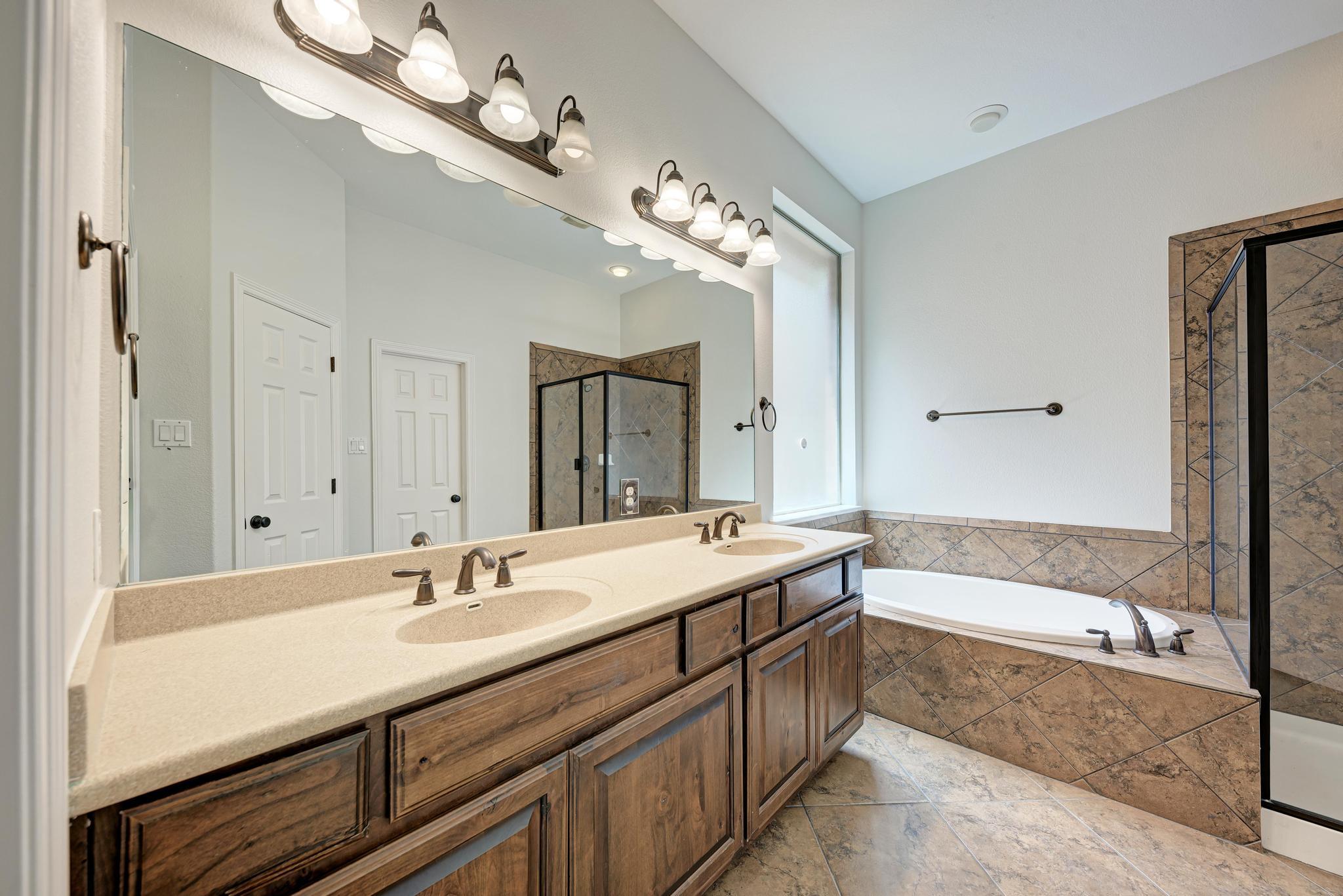 3527 Alexandrite WAY