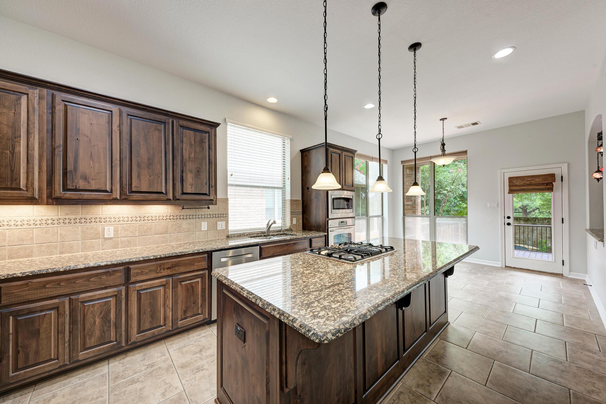 3527 Alexandrite WAY