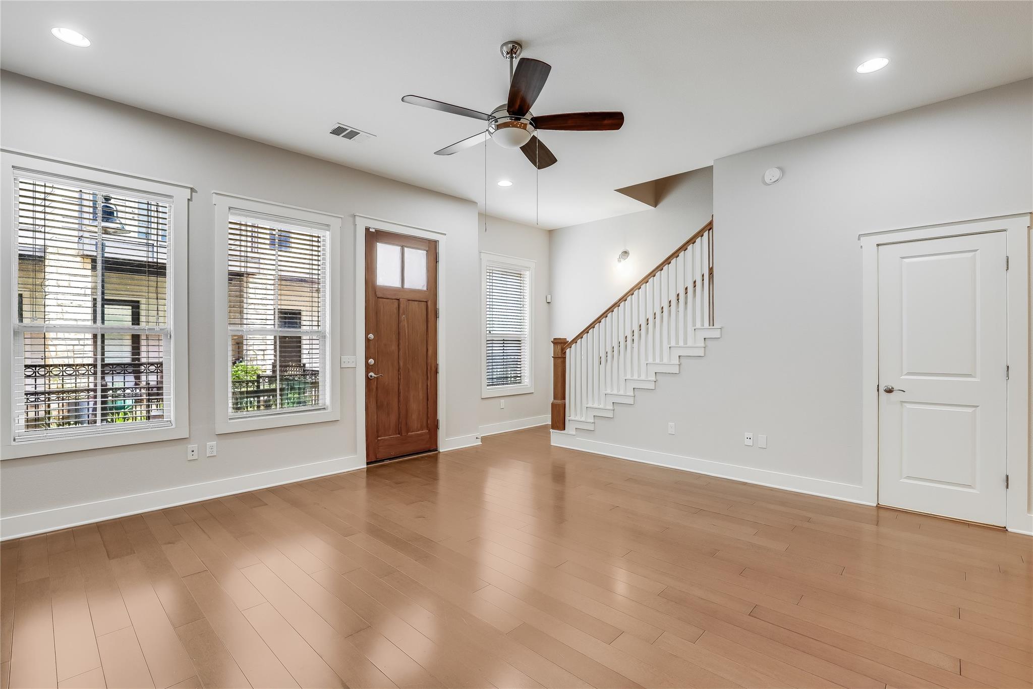 2520 Bluebonnet LN # 38