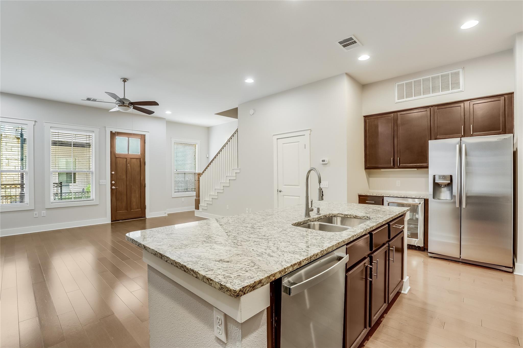 2520 Bluebonnet LN # 38