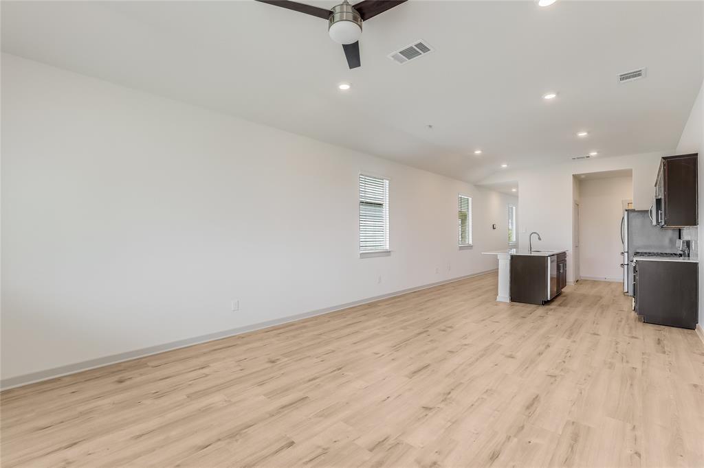 341 Wilshire RD