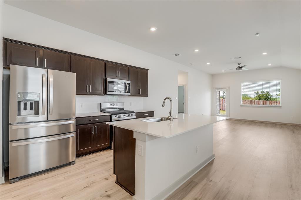 341 Wilshire RD