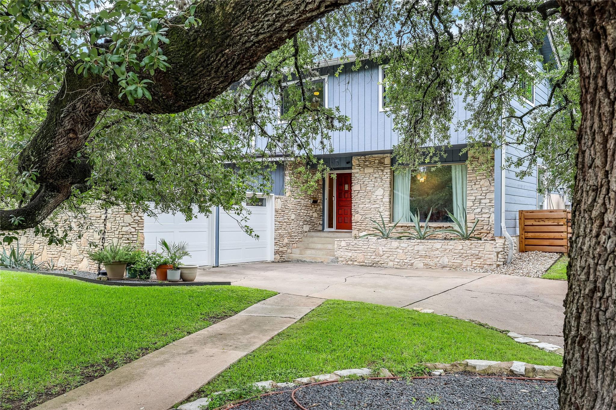 1703 Fawn DR