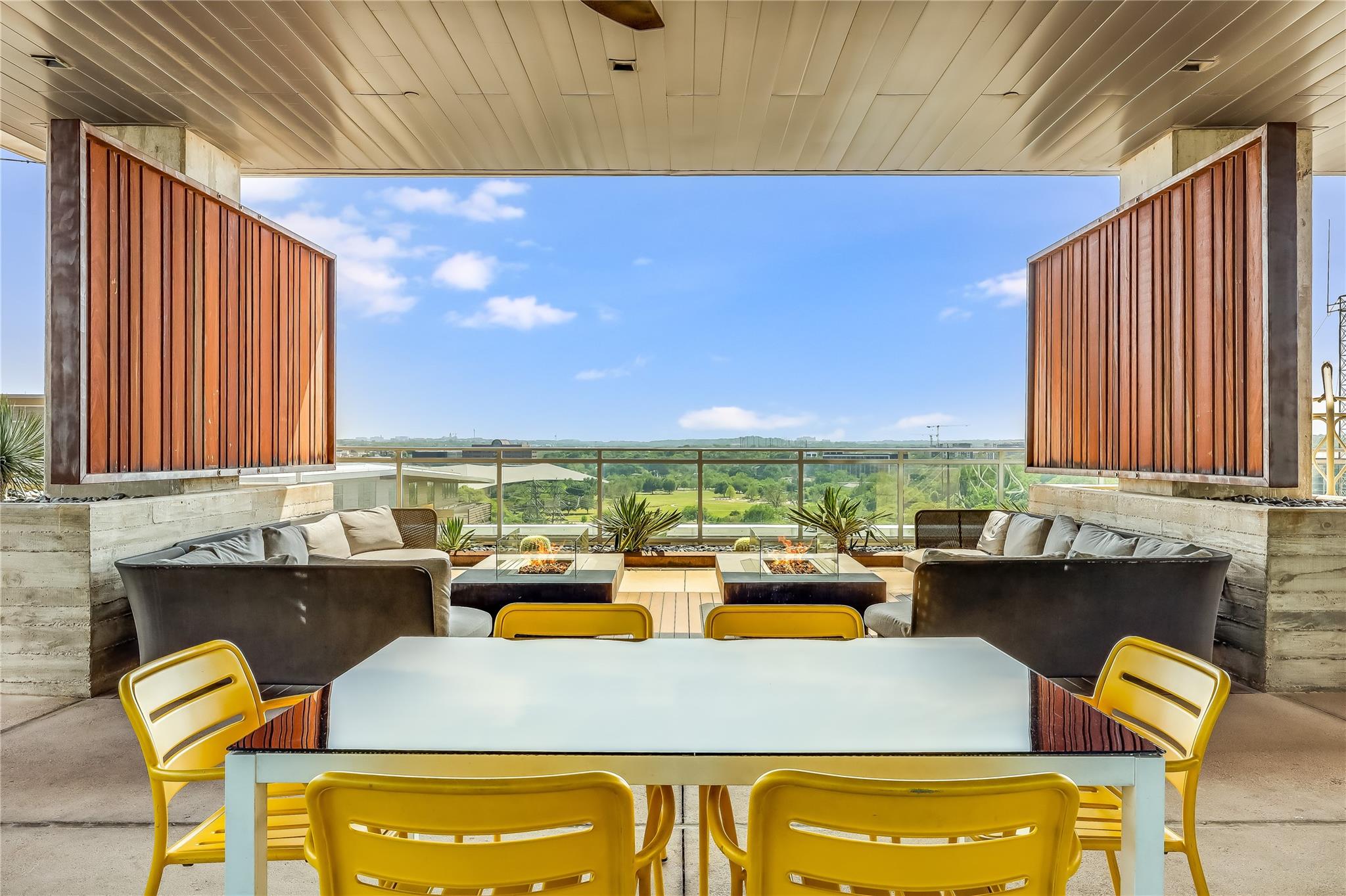 222 West Ave # 2413, Austin Unit: 2413