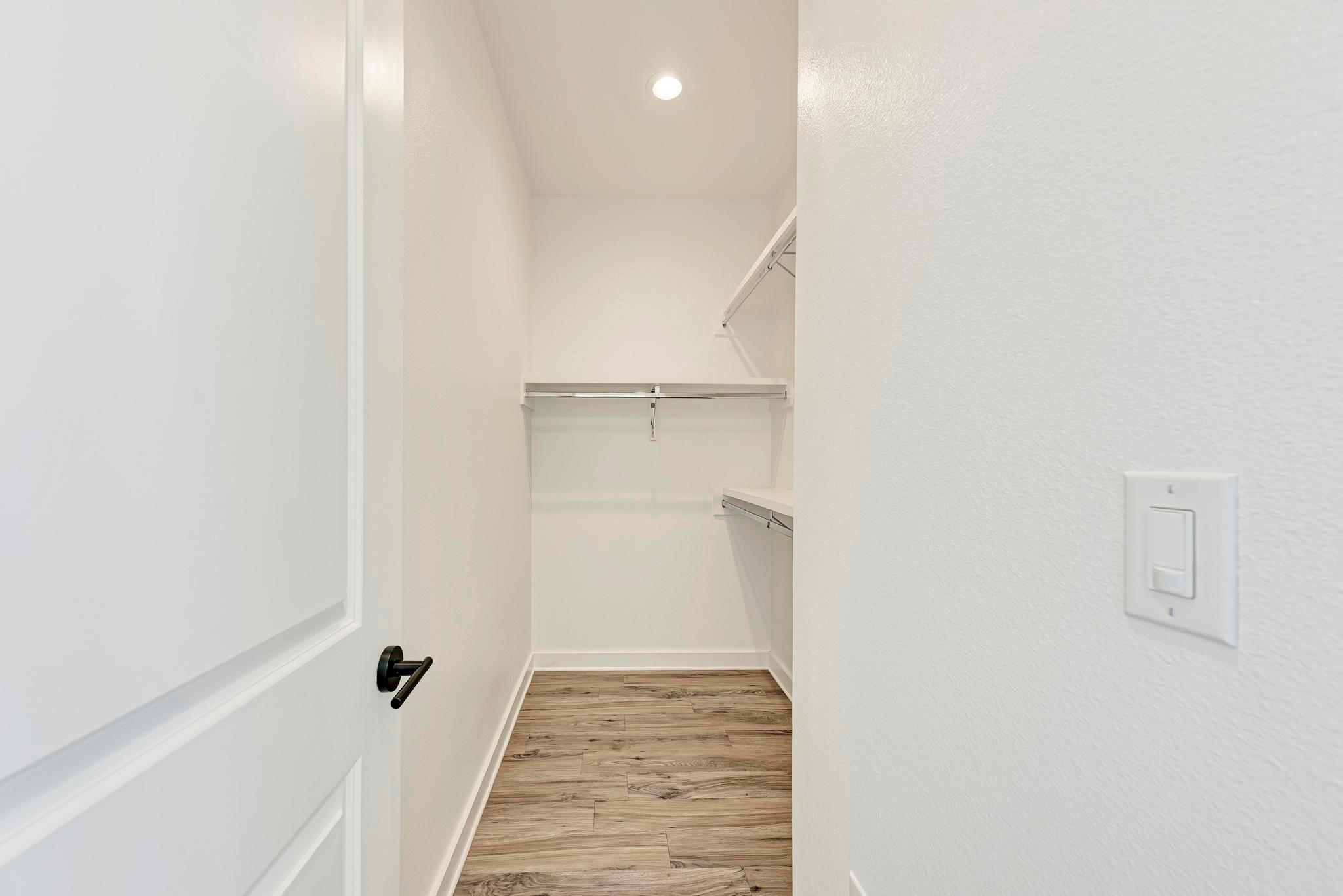 3809 Valley View RD # 14