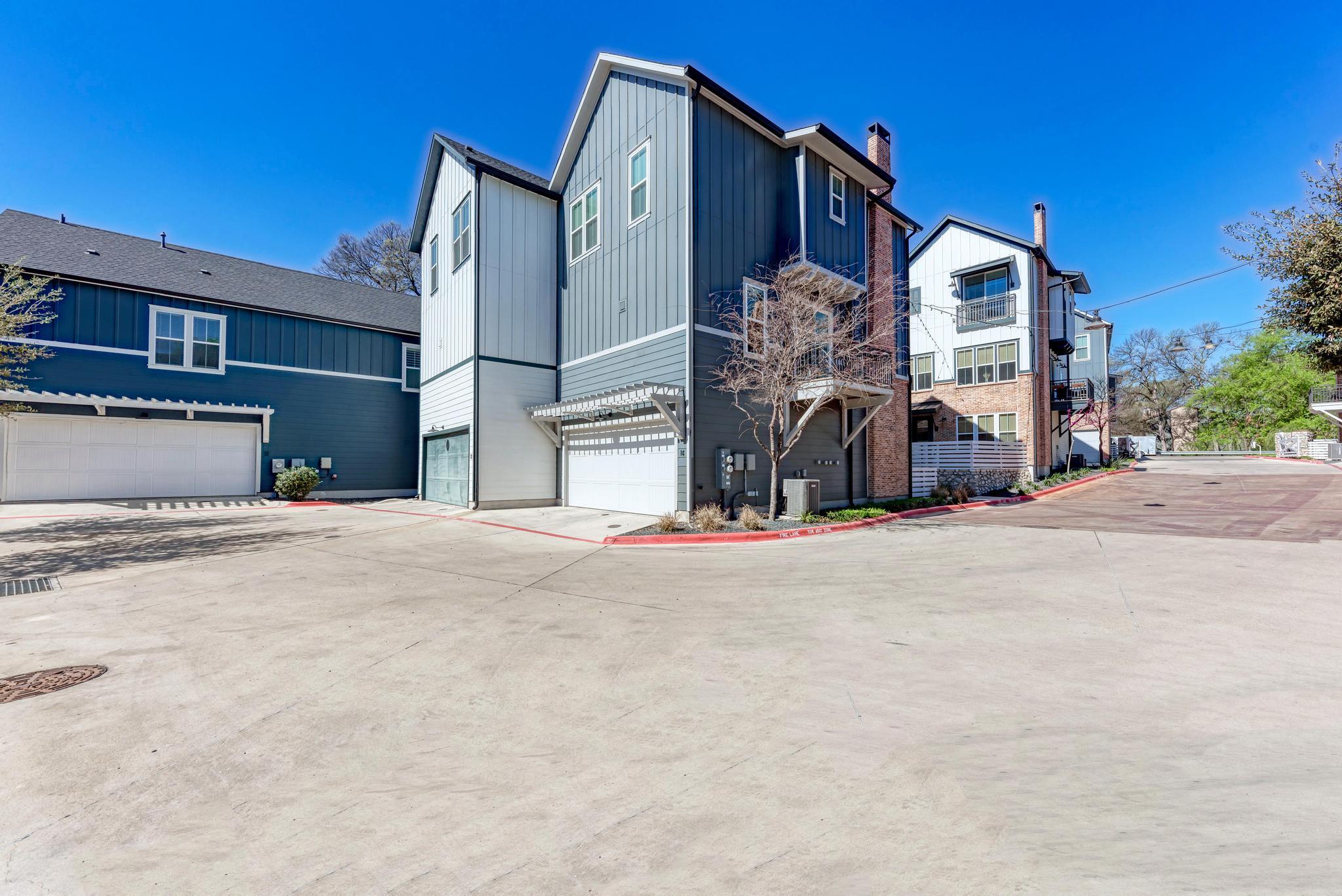 3809 Valley View RD # 14